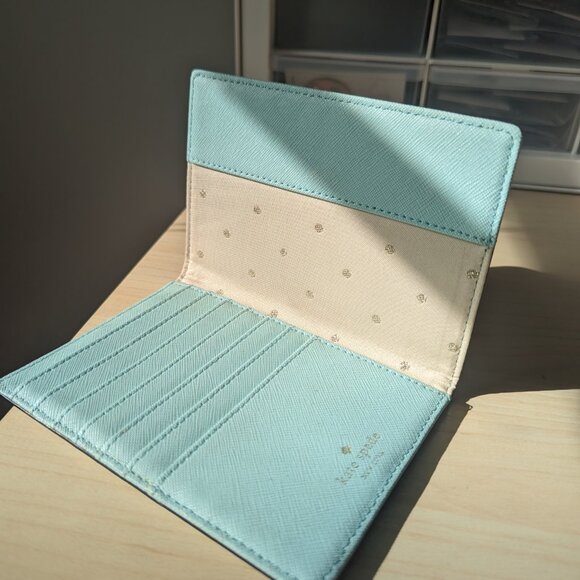 “Love is in the Air” Kate Spade Passport Holder - Picture 4 of 7